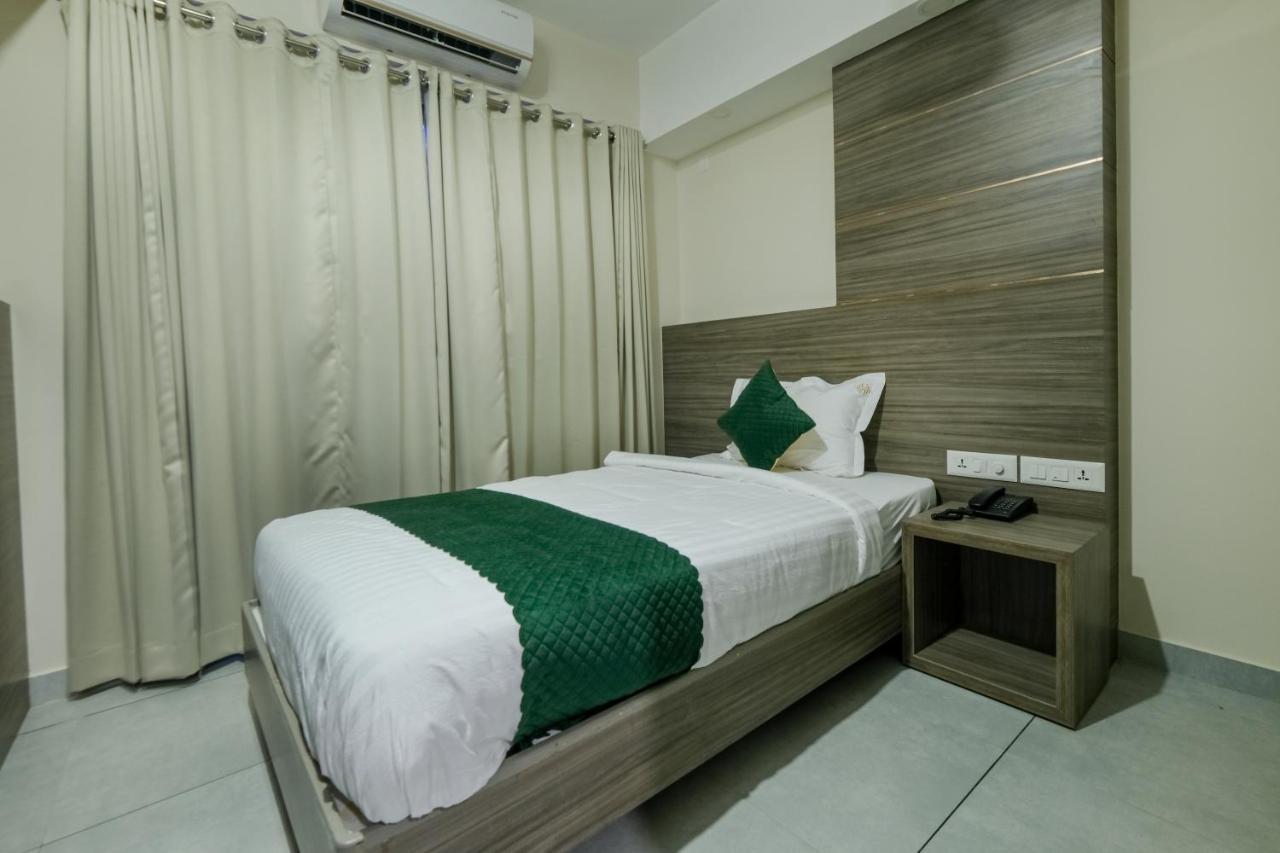 The Heartland Business Hotel, Trivandrum Thiruvananthapuram Εξωτερικό φωτογραφία